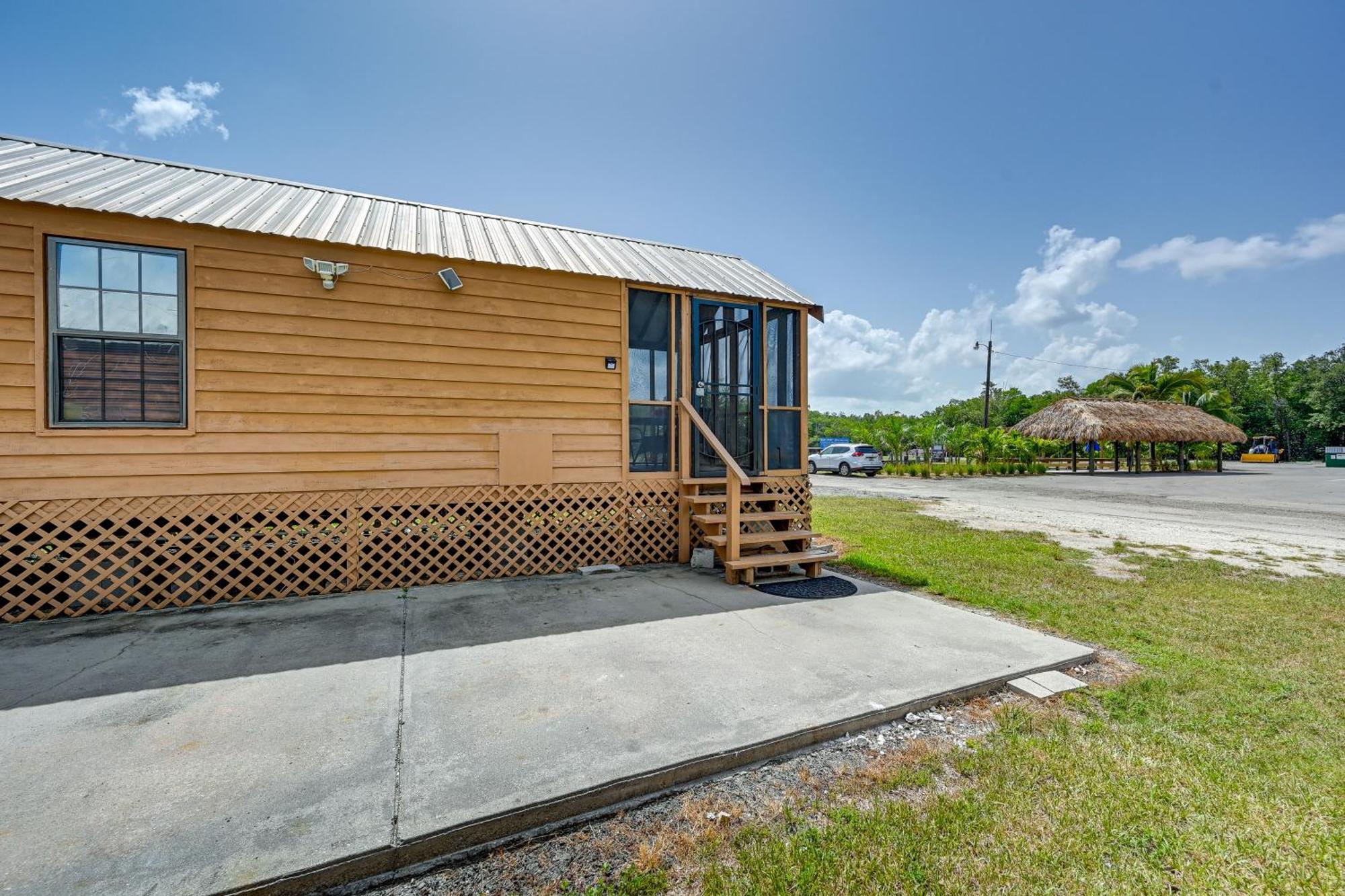 Everglades City Trailer Cabin Boat Slip And Porch! Экстерьер фото